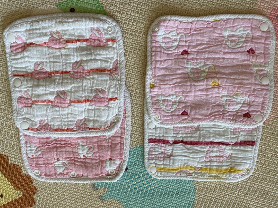 Drool pad for baby carrier (Category: Babies & Kids Fashion) located in Singapore. Submitted by declutteringtoday (Listing ID 1378751771, Image 2). Description: Set of 8 adorable baby drool pad. Features various cute patterns and designs. Made of soft, absorbent material. Perfect for keeping your little one clean and comfortable. Pick up from Mount Sinai near Clementi.