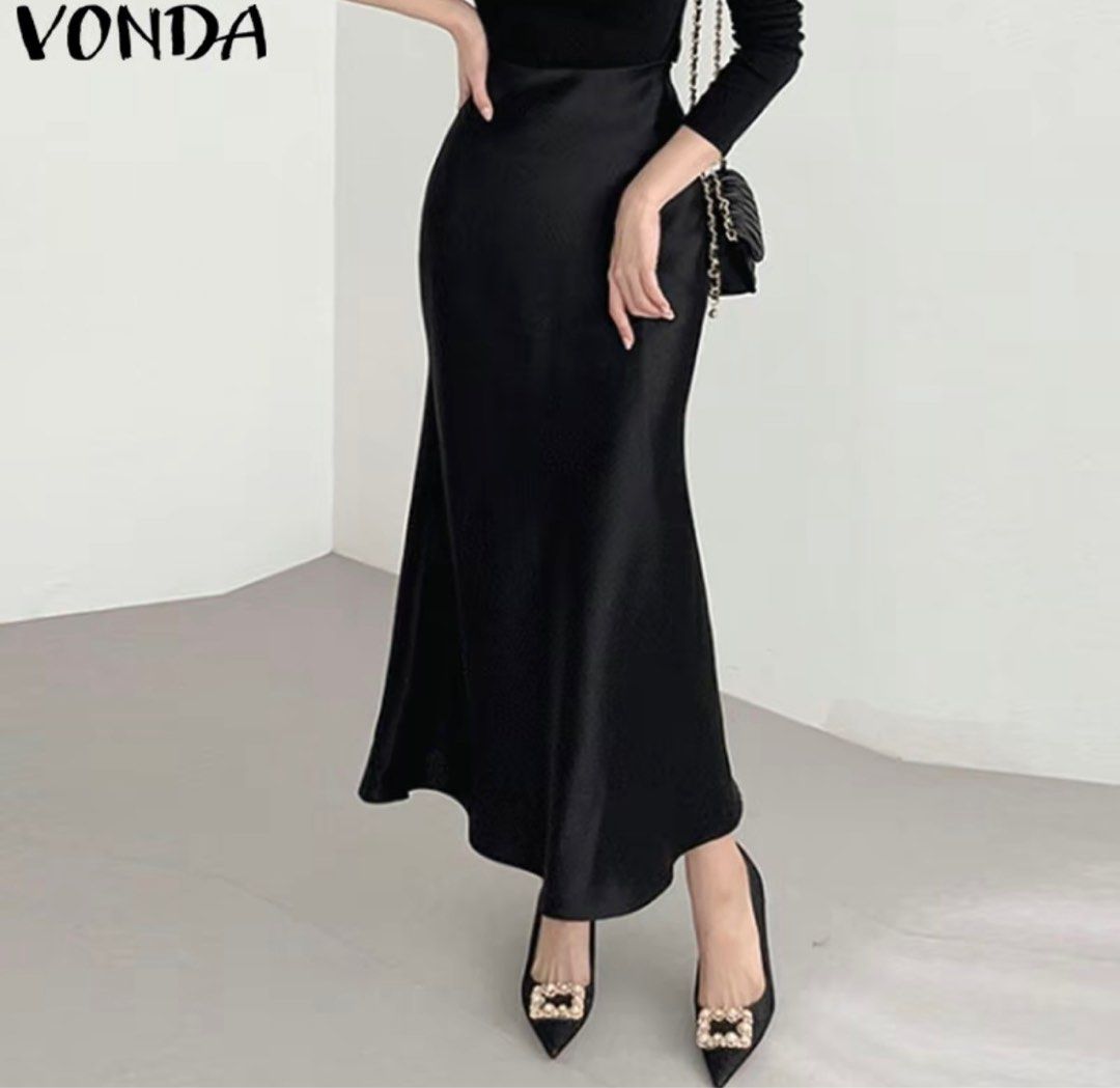 Elegant Flare Skirt (Category: Skirts) located in Muntinlupa City. Submitted by em_prelovedx (Listing ID 1378885391, Image 1). Description: Bought this skirt for 400+ each, selling for only 500 both. RFS: Decluttering.