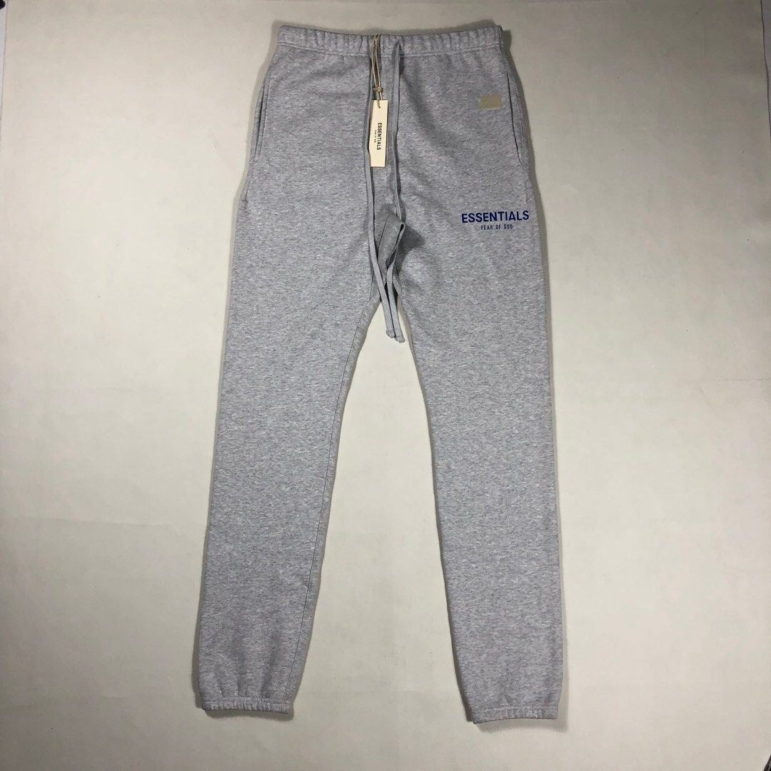Essentials Fear of God x Crenshaw Sweatpants (Category: Joggers) located in Quezon City. Submitted by stablesource (Listing ID 1378911733, Image 1). Description: Essentials Fear of God x Crenshaw Sweatpants Size Large Dimension: 32 Waist 47 Length 6 Leg Opening Excellent Kindly Check All Details Before Purchase🤝.