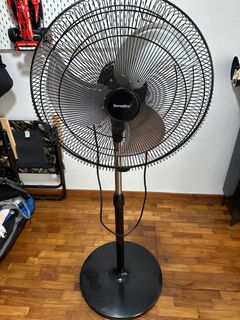(Category: ) located in . Submitted by mobbie (Listing ID 1378823141, Image 1). Description: .