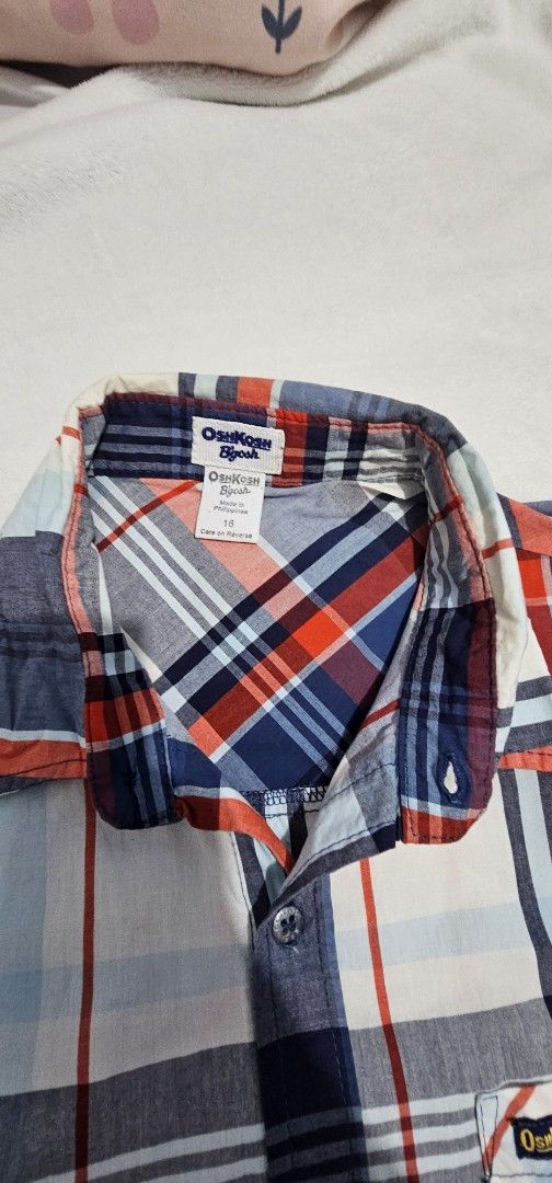 For saLe: Osh Kosh Polo (Category: Activewear) located in Manila. Submitted by lamsenmic67411 (Listing ID 1378886810, Image 3). Description: Parang bago pa po. Landmark: Pineda ELem Sch (Pasig City).
