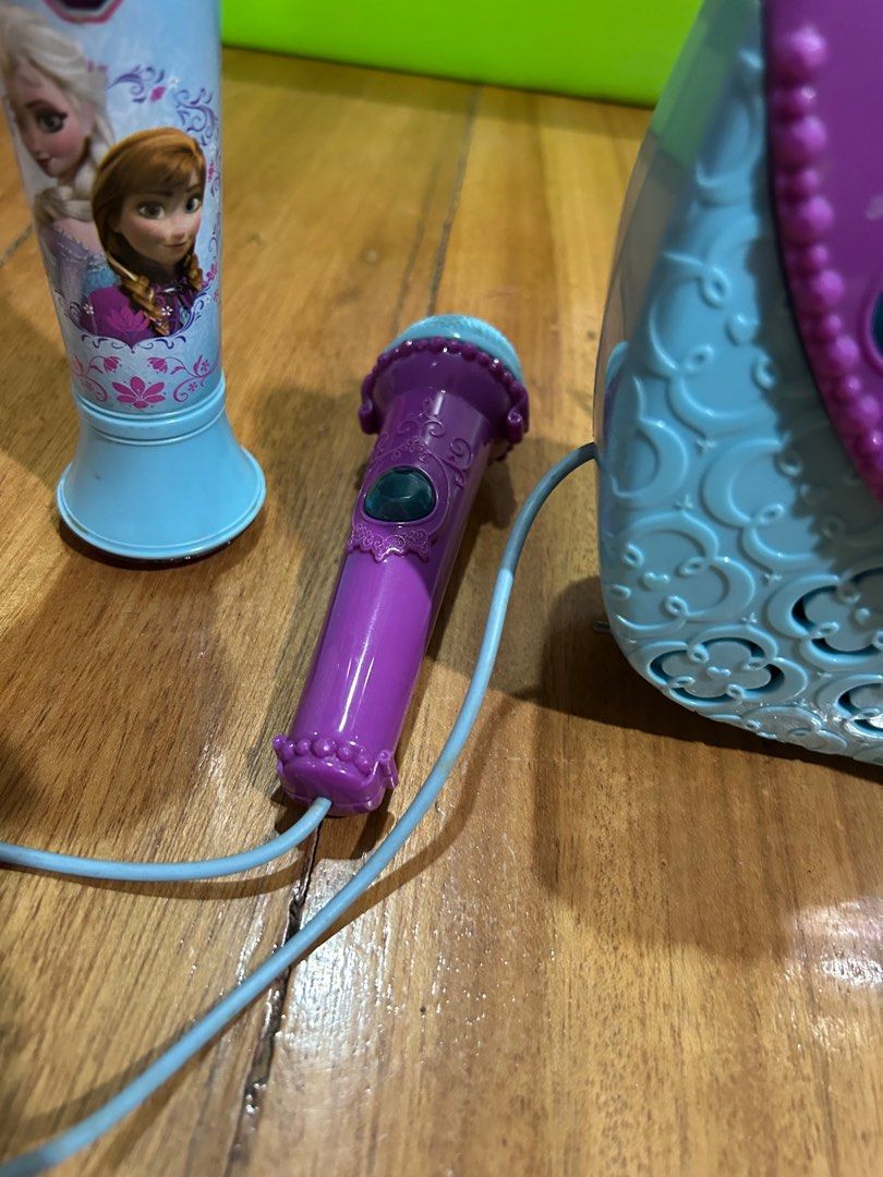 Frozen Karaoke Set Collectible (Category: Western Merchandise) located in San Juan City. Submitted by ukiyo.market (Listing ID 1378867421, Image 3). Description: From US.