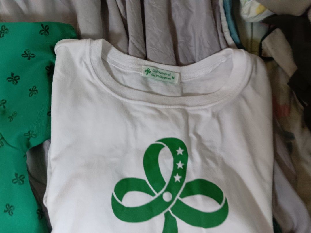 Girl scout uniform (Category: Babies & Kids Fashion) located in Bulacan. Submitted by gratsy (Listing ID 1378804040, Image 2). Description: size naka post na sa photo.