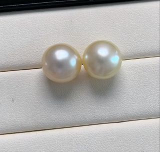 (Category: ) located in . Submitted by all_about_pearls (Listing ID 1378736080, Image 1). Description: .