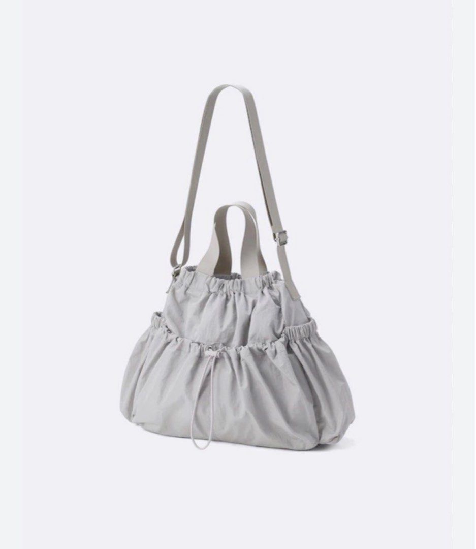 GU Bag (Category: Cross-body Bags) located in Puerto Princesa. Submitted by rorysroomdeclutter (Listing ID 1378813615, Image 1). Description: GU Bag Bought this in Japan, it’s still on sale there I never used this - tags and hardware cover still intact Beyond the vines dupe haha Dm for more inquiries.