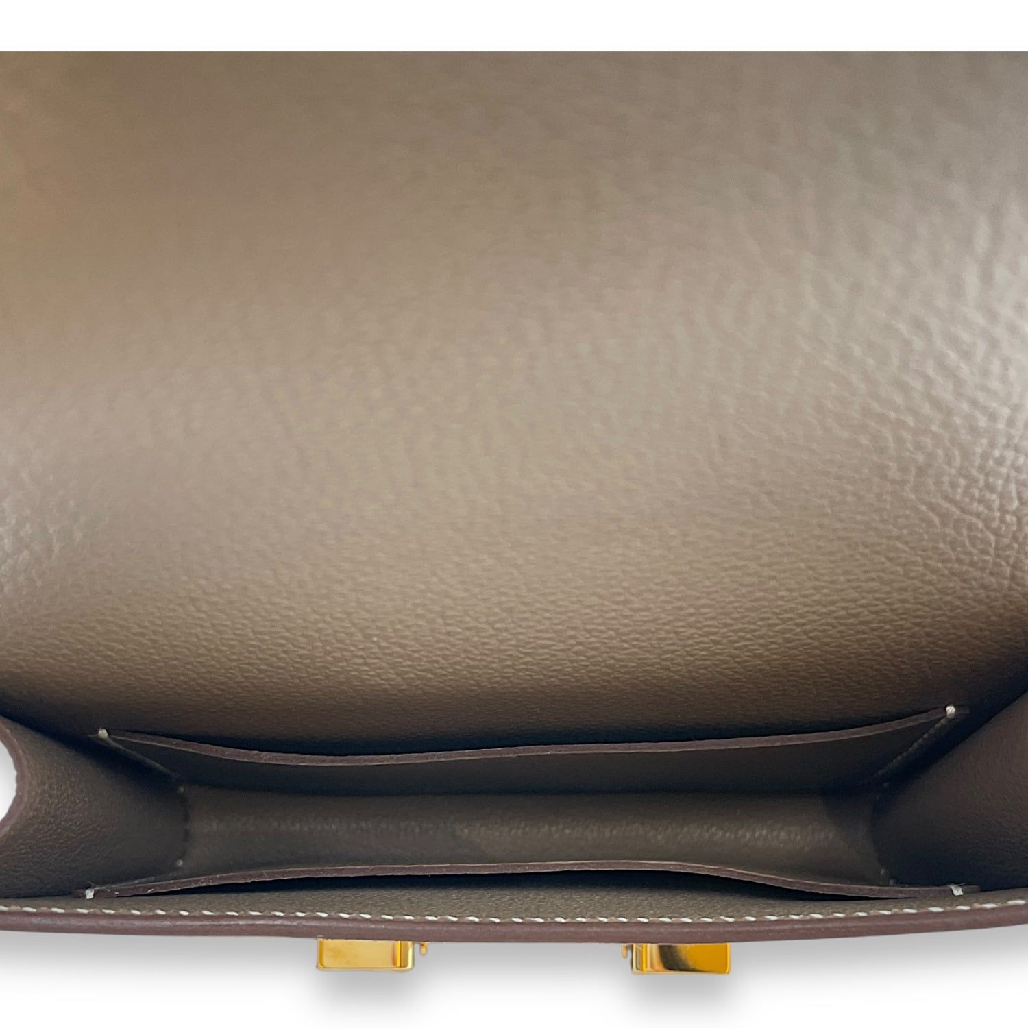 Hermès Constance Slim Etoupe Wallet in Evercolor, Gold hardware (Category: Bags & Wallets) located in Singapore. Submitted by luxlexicon (Listing ID 1378787673, Image 3). Description: SKU CL2507-13891 Brand Hermès Material Evercolor Color Etoupe Hardware Gold Accessories DUSTBAG,BOX Series K Root Category Small Leather Goods Condition Overall: in unused, brand new condition.
