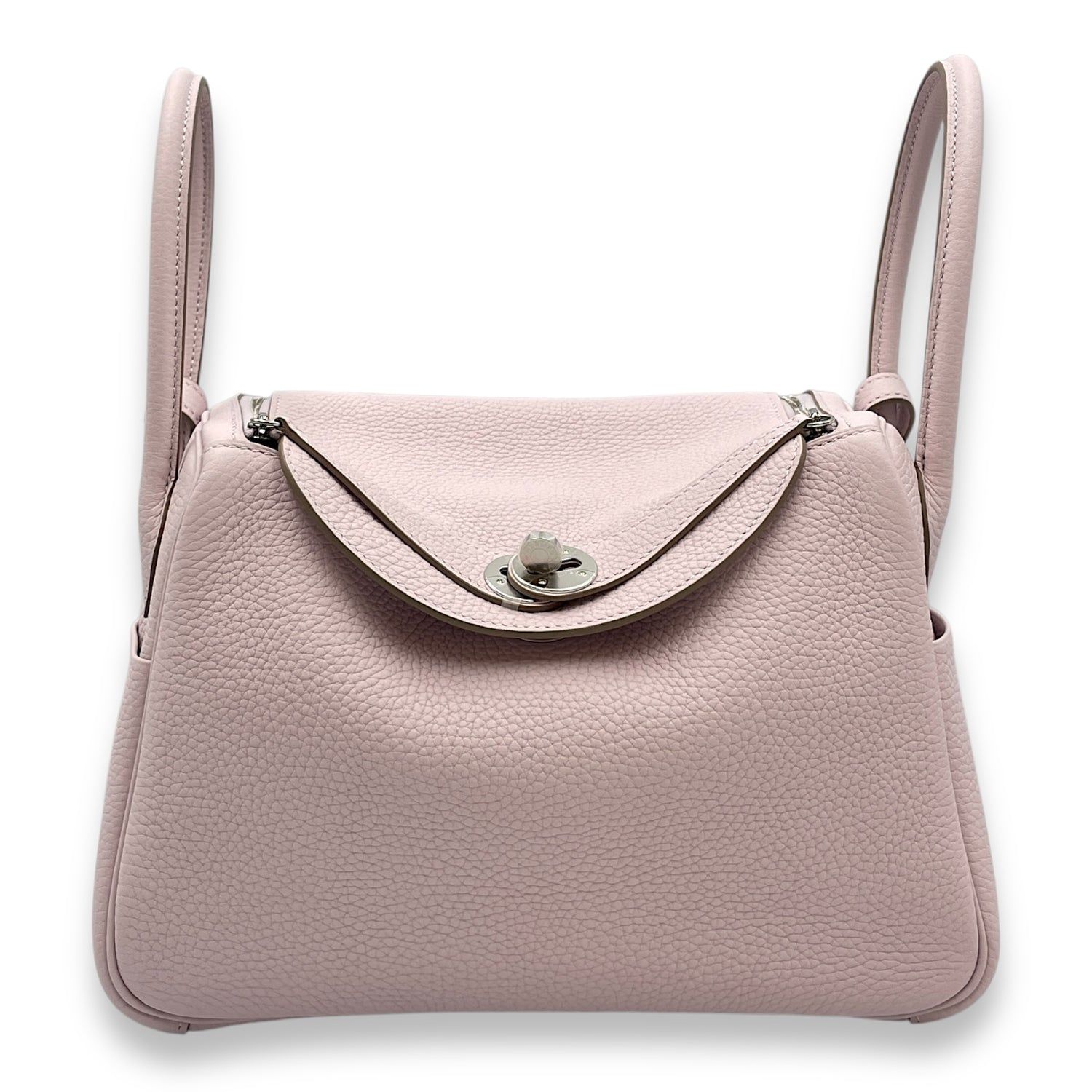 Hermès Lindy 26 Mauve Pale in Clemence, Palladium hardware (Category: Bags & Wallets) located in Singapore. Submitted by luxlexicon (Listing ID 1378787661, Image 1). Description: SKU CL2507-13897 Brand Hermès Material Clemence Color Mauve Pale Hardware Palladium Accessories DUSTBAG,BOX,ORIGINALRECEIPT Series W Root Category Bags Condition Overall: in unused, brand new condition.
