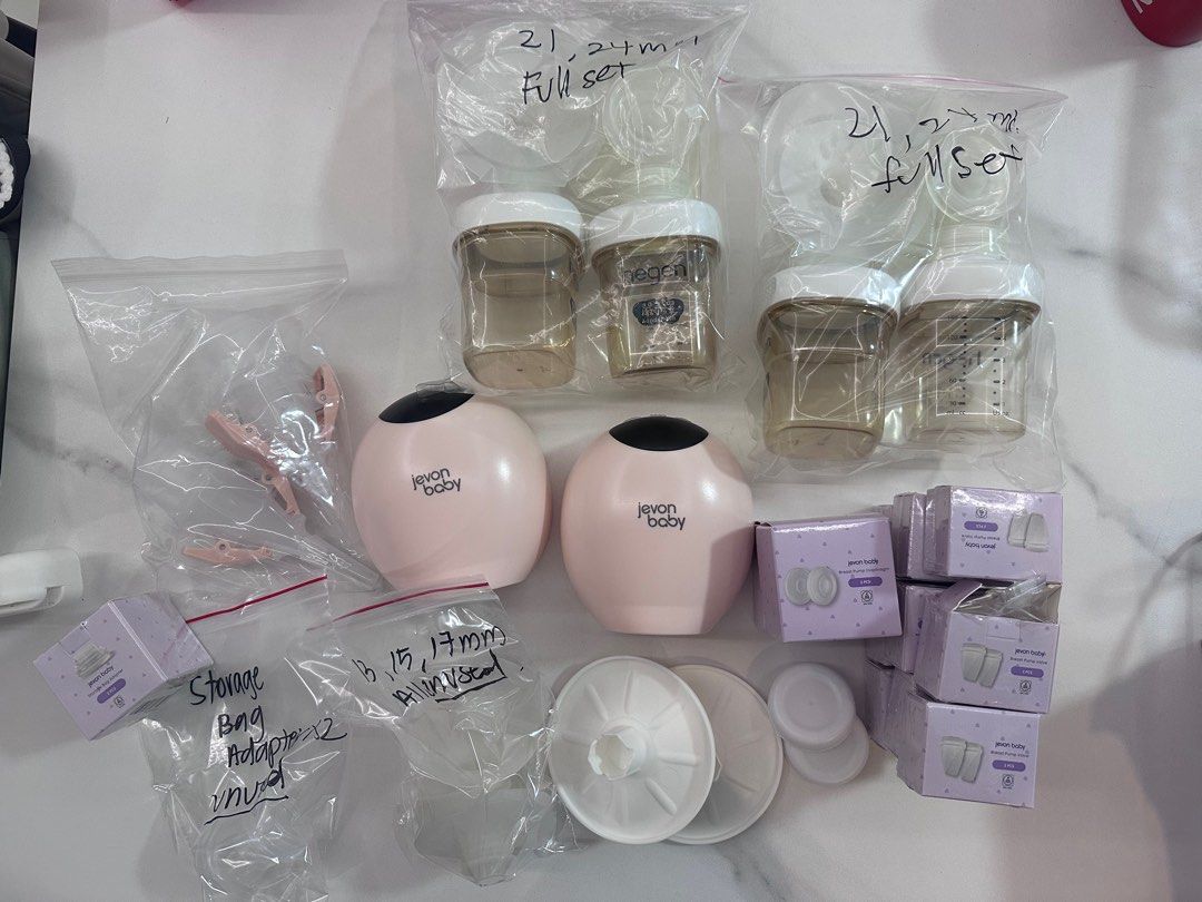 Jevon baby pump direct to Hegen bottles (Category: Breastfeeding & Bottle Feeding) located in Singapore. Submitted by simplicharm.sg (Listing ID 1378877398, Image 1). Description: Selling at $150 Jevon electric pumps x2 (Please note that it can use any type c cable to charge) Always washed and uv sterilised Recently just sent for change of new batteries, warranty till october 2025 Comes with Two sets of breast shield (4pcs) Milk storage adapter x