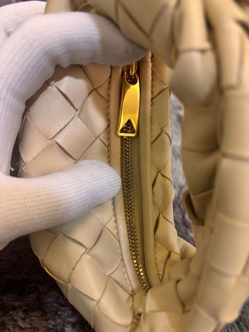 jodie mini excellent (Category: Luxury Bags & Wallets) located in Bauang. Submitted by rjae07 (Listing ID 1378879312, Image 3). Description: rank A mini jodie lay away up to 3months abroad pabitbit.