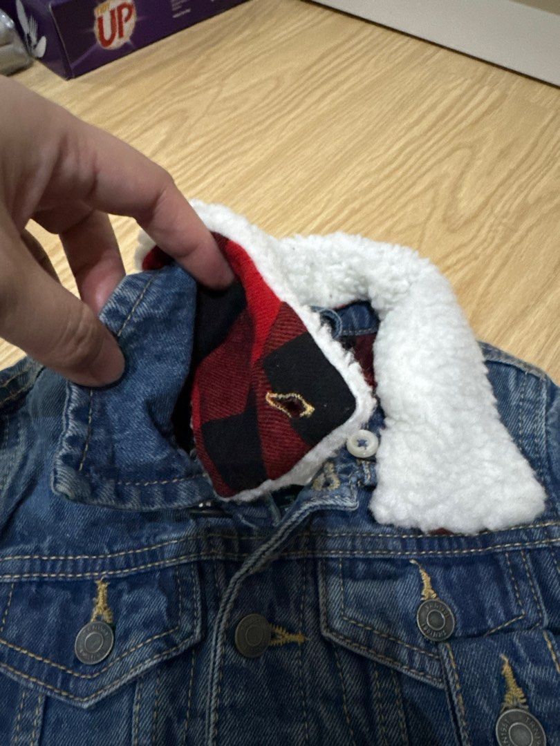 Kids Denim Winter Fleece Jacket (Category: Babies & Kids Fashion) located in Pasig City. Submitted by incredimom (Listing ID 1378850817, Image 3). Description: Terranova Kids Denim Jacket 3Y, 98cm With detachable fleece colar New with tag.