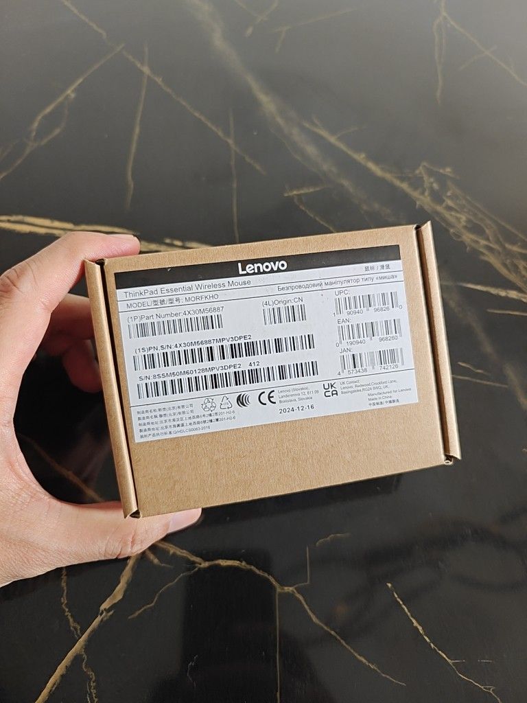 Lenovo ThinkPad Essential Wireless Mouse