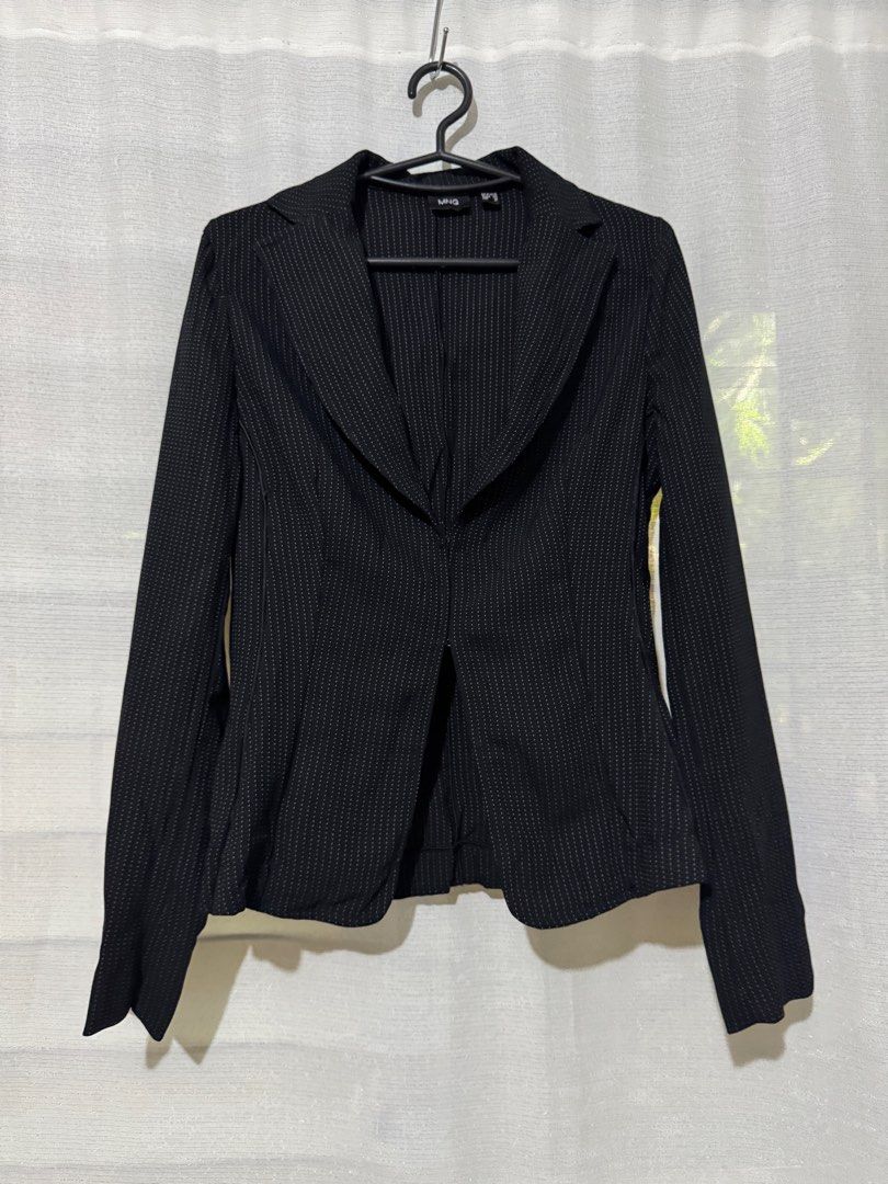 mango blazer (Category: Coats, Jackets and Outerwear) located in Iriga City. Submitted by cuffph (Listing ID 1378747621, Image 1). Description: .