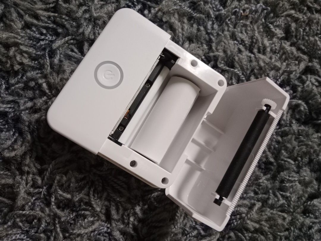 Mini Portable Printer ( color white ) (Category: Printers, Scanners & Copiers) located in Quezon City. Submitted by _elleco (Listing ID 1378777905, Image 3). Description: .
