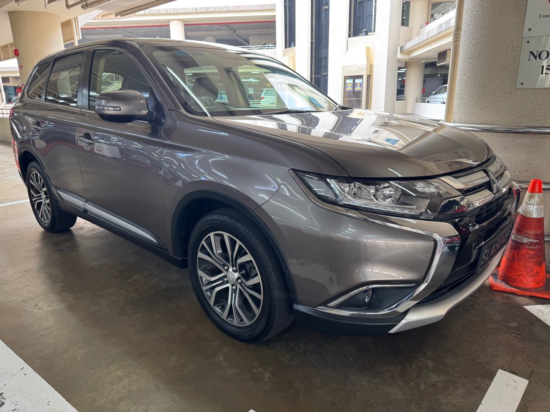 (Category: ) located in . Submitted by motoringmayfair (Listing ID 1378768640, Image 1). Description: .