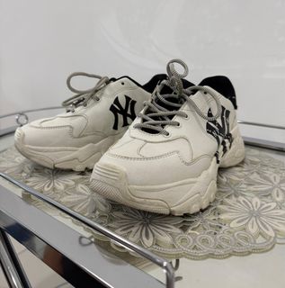 (Category: ) located in . Submitted by think.preloved_ (Listing ID 1378770766, Image 1). Description: .