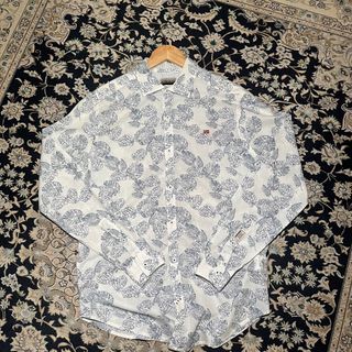 (Category: ) located in . Submitted by izzuthriftstore (Listing ID 1378815397, Image 1). Description: .