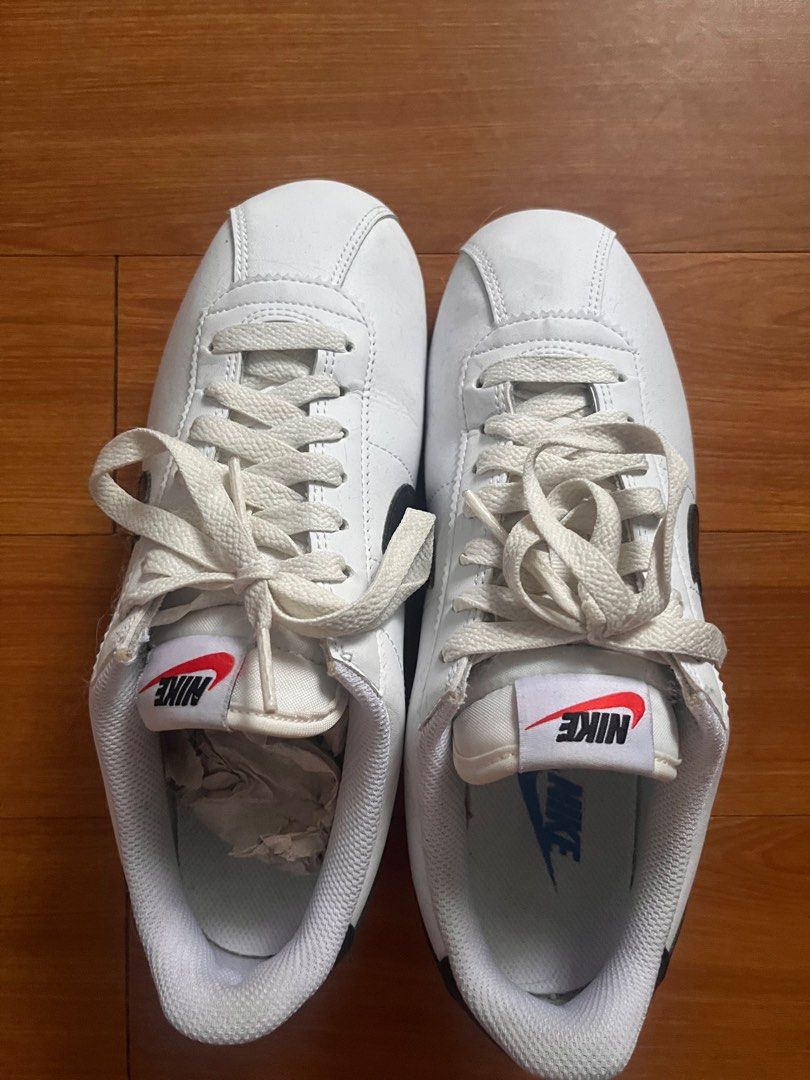 Nike cortez (Category: Sneakers) located in Pasig City. Submitted by studenthoarder (Listing ID 1378776178, Image 2). Description: Lightly used just needs cleaning, just bought this January 2025.