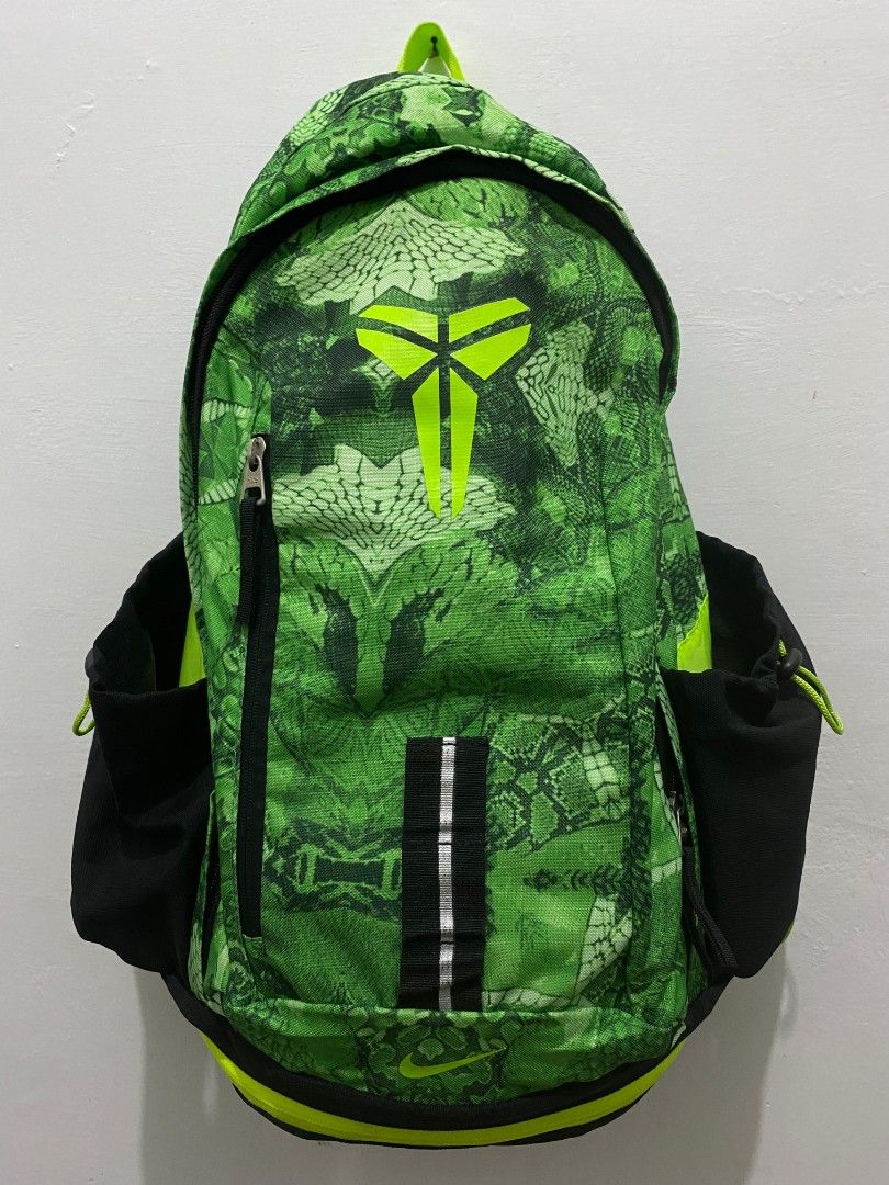 NIKE KOBE Bryant Backpack Grinch Green Snakeskin mamba, Fesyen Pria, Tas & Dompet , Tas Selempang di Carousell NIKE KOBE Bryant Backpack Grinch Green Snakeskin mamba, Fesyen Pria, Tas & Dompet , Tas Selempang di Carousell
