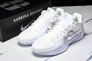 (Category: ) located in . Submitted by khai.uasneakers (Listing ID 1378843423, Image 1). Description: .
