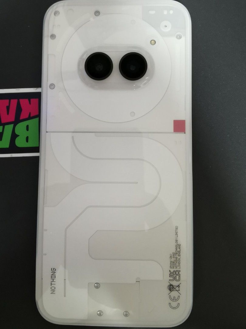 Nothing Phone 2a White 128GB with orig box (Category: Android Others) located in Cavite. Submitted by rjvillorente (Listing ID 1378905574, Image 1). Description: - Good condition - 99% smooth (screen still has the plastic on it) - Good battery - No issue/repair.