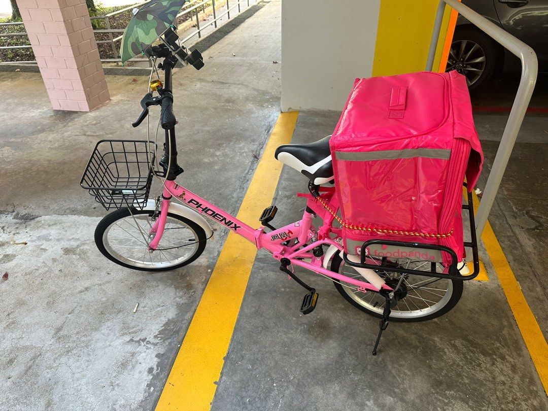 Phoenix Folding Bike (Only Bicycles) (Category: Bicycles) located in Singapore. Submitted by khor336 (Listing ID 1378812587, Image 1). Description: Pink Phoenix folding bike,ready to go. （used one time only ）.