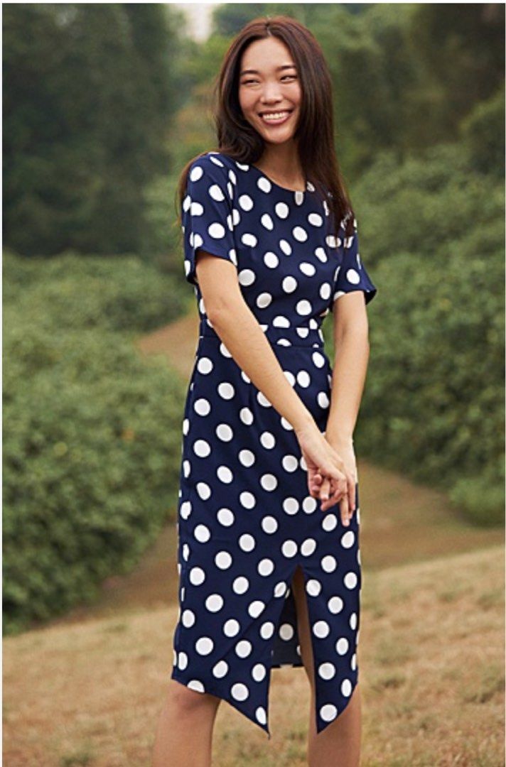 Polka Dot Dress size S (Category: Dresses) located in Singapore. Submitted by jojomeg (Listing ID 1378826459, Image 1). Description: Size S .