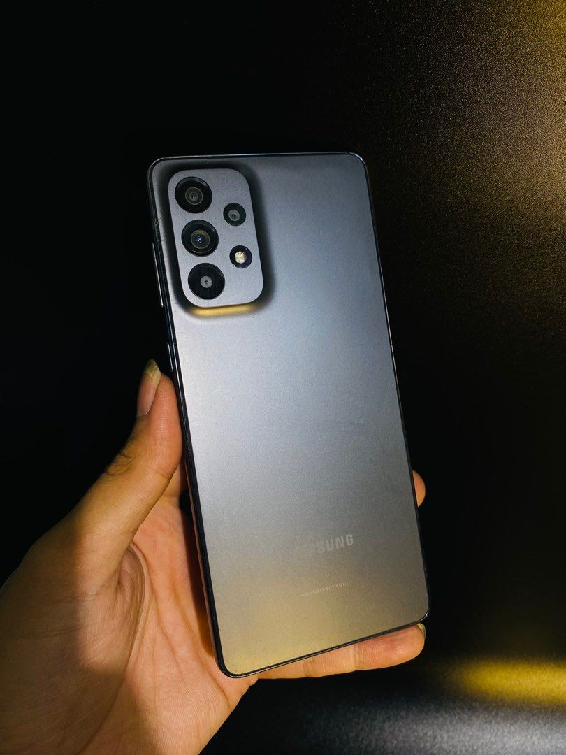Samsung A73 5g (Category: Samsung) located in Quezon City. Submitted by mubrogadgets (Listing ID 1378843132, Image 1). Description: BAGSAK PRESYONG UNIT NANAMAN MGA KA MUBRO💙🩵 ➡️SAMSUNG GALAXY A73 ➡️GOOD CONDITION ➡️WITH HIGH QUALTY CAMERA ➡️GOODS FOR GAMING ➡️NAKA SNAP DRAGON PROCESSOR ➡️NTC APPROVED ➡️NO ISSUE ➡️8/256gb ➡️FOR ONLY 9,000 PESOS DM NA AGAD MGA KA MUBRO BAGO KAYO MAUNAHAN…💙🩵.