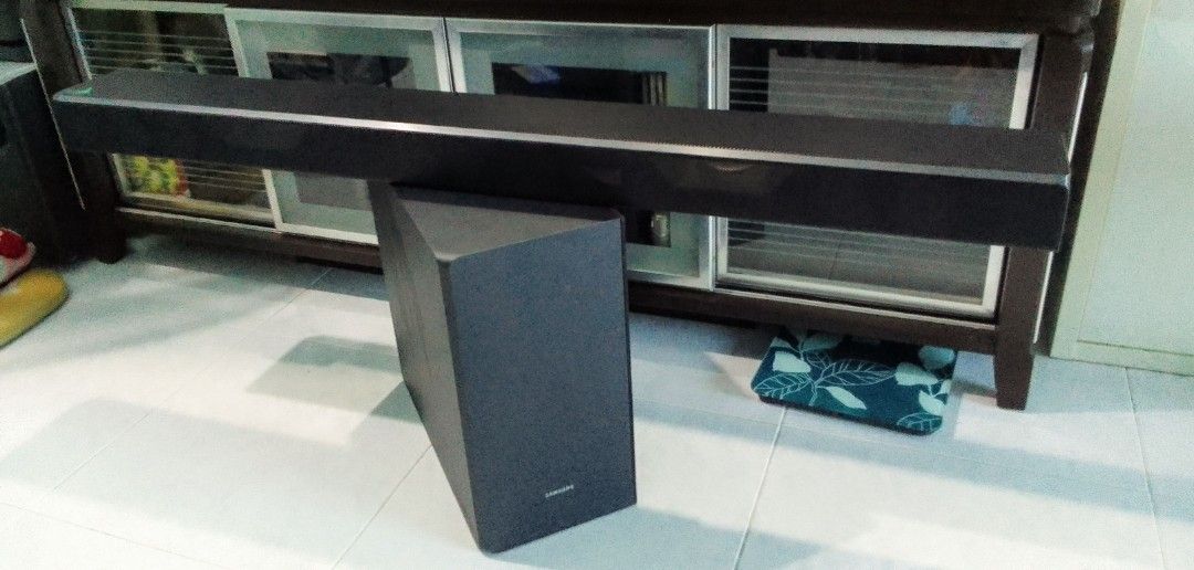 Samsung Soundbar Dolby Atmos 3.1.2CH with Wireless Subwoofer (Category: Soundbars, Speakers & Amplifiers) located in Singapore. Submitted by shhaauun23 (Listing ID 1378856363, Image 1). Description: Model K850 Build in with multiple speakers with 2 up-firing speakers With original remote.