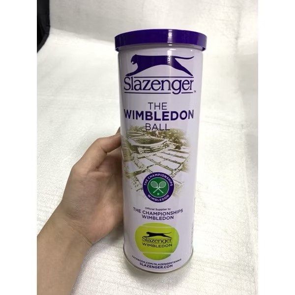 由 woo0633 (刊登 ID 1378731910，圖片 1) 提交，位於 嘉義市 (Chiayi City) 的 Slazenger 史萊辛格 Wimbledon 比賽用球（4顆裝） (類別：球拍和球類運動)，說明： **Slazenger Wimbledon 官方比賽用球（4顆裝）** 🎾 英國溫布頓大賽指定品牌 📦 商品狀況：使用過，整體尚可，適合練習或日常打球 。