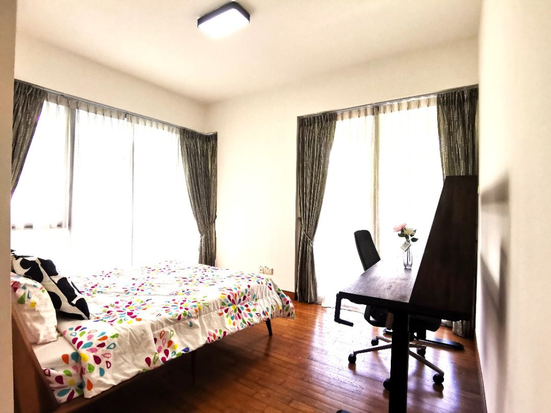 No-Deposit Option Available | Spacious Master Bedroom with Balcony for Rent | Walk to Tanjong Pagar MRT63227232945795112