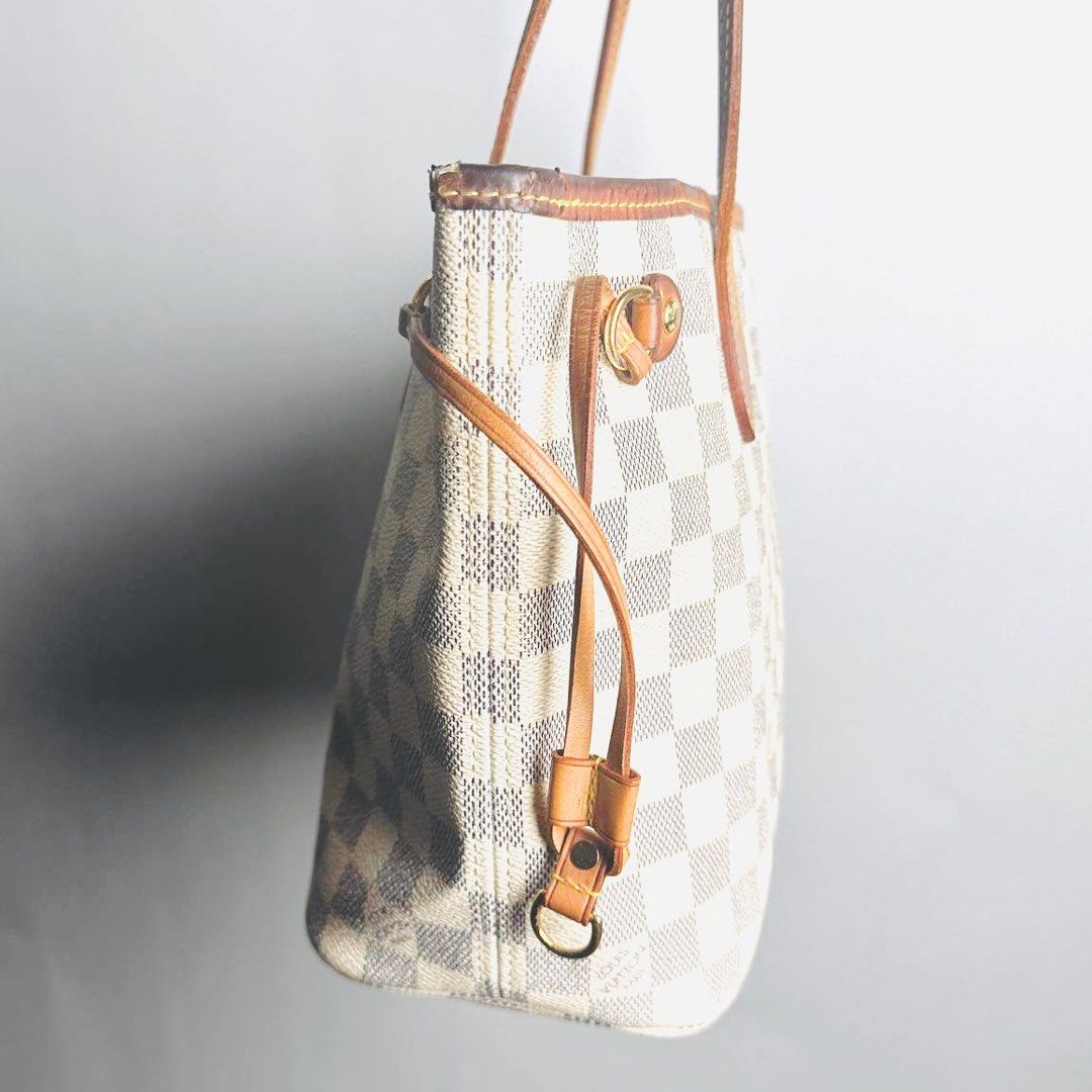 STEAL 😍 Louis Vuitton LV Neverfull PM Damier Azur DA Monogram Logo GHW Shopper Shoulder Tote Bag Authentic (Category: Bags & Wallets) located in Singapore. Submitted by valuxre (Listing ID 1378921162, Image 3). Description: Instalment plan at 0% interest accepted and you can get the item ASAP upon first payment on our site: https://valuxre.com/products/louis-vuitton-lv-neverfull-pm-damier-azur-da-monogram-logo-ghw-shopper-shoulder-tote-bag Tele: