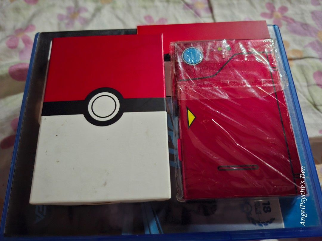 Switch Game Card Case (Category: Cases & Covers) located in Guiguinto. Submitted by angelpsyche (Listing ID 1378831194, Image 1). Description: >>>>FOR SALE<<<<< Switch Game Card Case by Funlab Pokedex Design ***For Shipping method*** *Shipping and handling fee is shouldered by the buyer *Item will be shipped after payment is made and confirmed. *Payment is paid via bank deposit Thanks for viewing and feel free to inquire~ ^^.