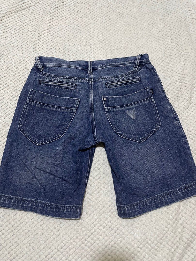 Teranova, Mossimo (Category: Shorts) located in Manila. Submitted by mattsorum (Listing ID 1378770218, Image 3). Description: These are my personal shorts not ukay Excellent condition 150 each.