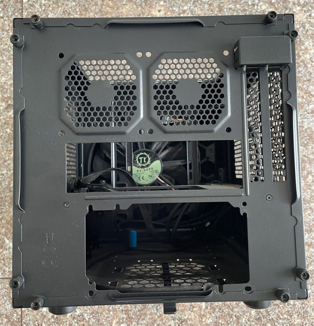 [Boon Lay MRT] Thermaltake Core V1 Mini ITX Cube Case with Fan63223792675330113