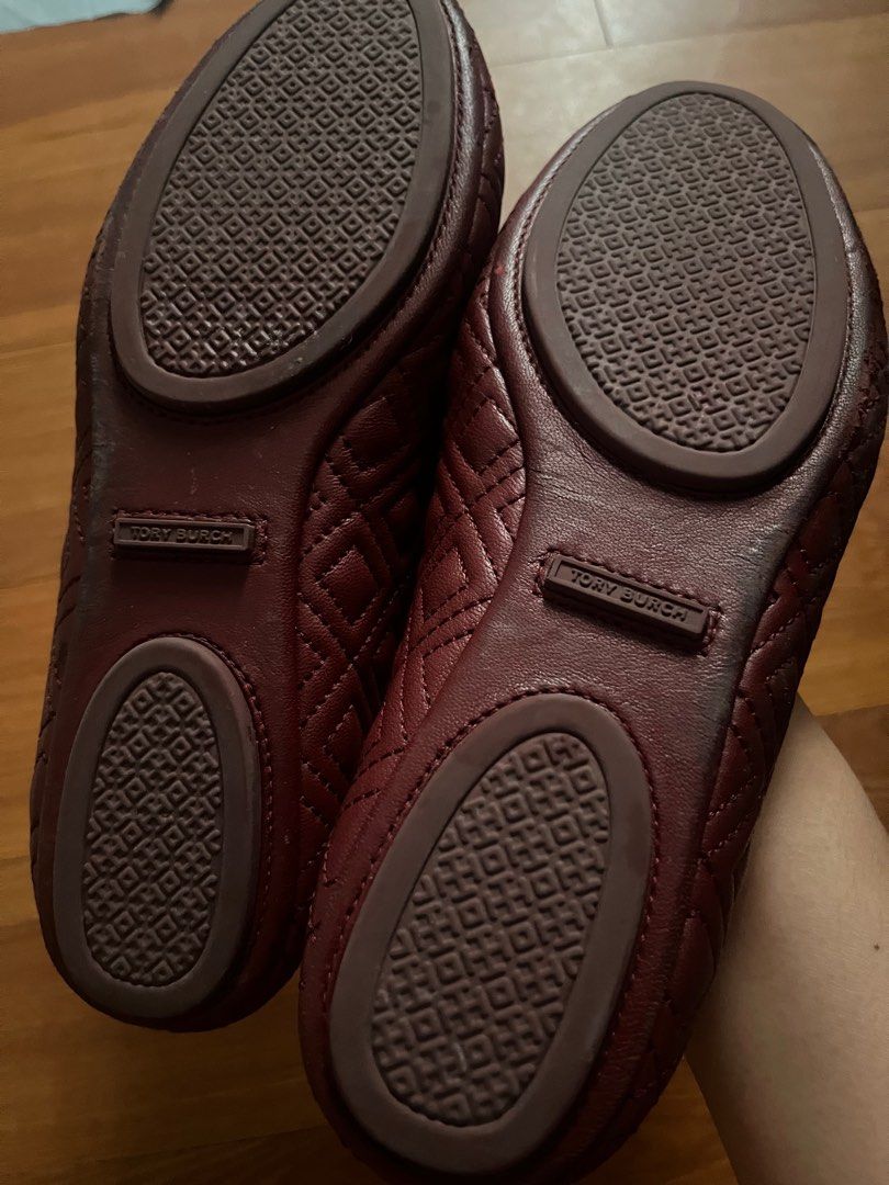 Tory Burch Flats (Category: Flats & Sandals) located in Pasig City. Submitted by studenthoarder (Listing ID 1378775925, Image 3). Description: Negotiable, guaranteed original US bought by a personal shopper.
