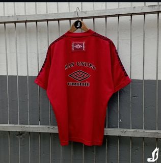 (Kategori: ) berada di . Dikirim oleh yoljersey_27 (ID iklan 1378841990, Gambar 1). Deskripsi: .