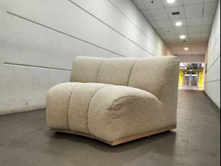 (Category: ) located in . Submitted by thefurnitureoutletsg (Listing ID 1378844933, Image 1). Description: .