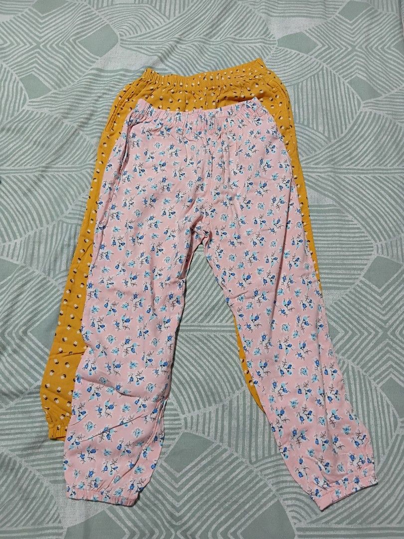 Uniqlo Kids' Pants - Size 130 (Category: Babies & Kids Fashion) located in Singapore. Submitted by graciamia16 (Listing ID 1378866488, Image 3). Description: - Uniqlo kids' pants, Sizes: 130 - Colors: - Navy & Beige (silk) @ $15, washed but not used - Yellow and pink cotton pants @ $10, lightly used elastic waist bands Includes normal postage.