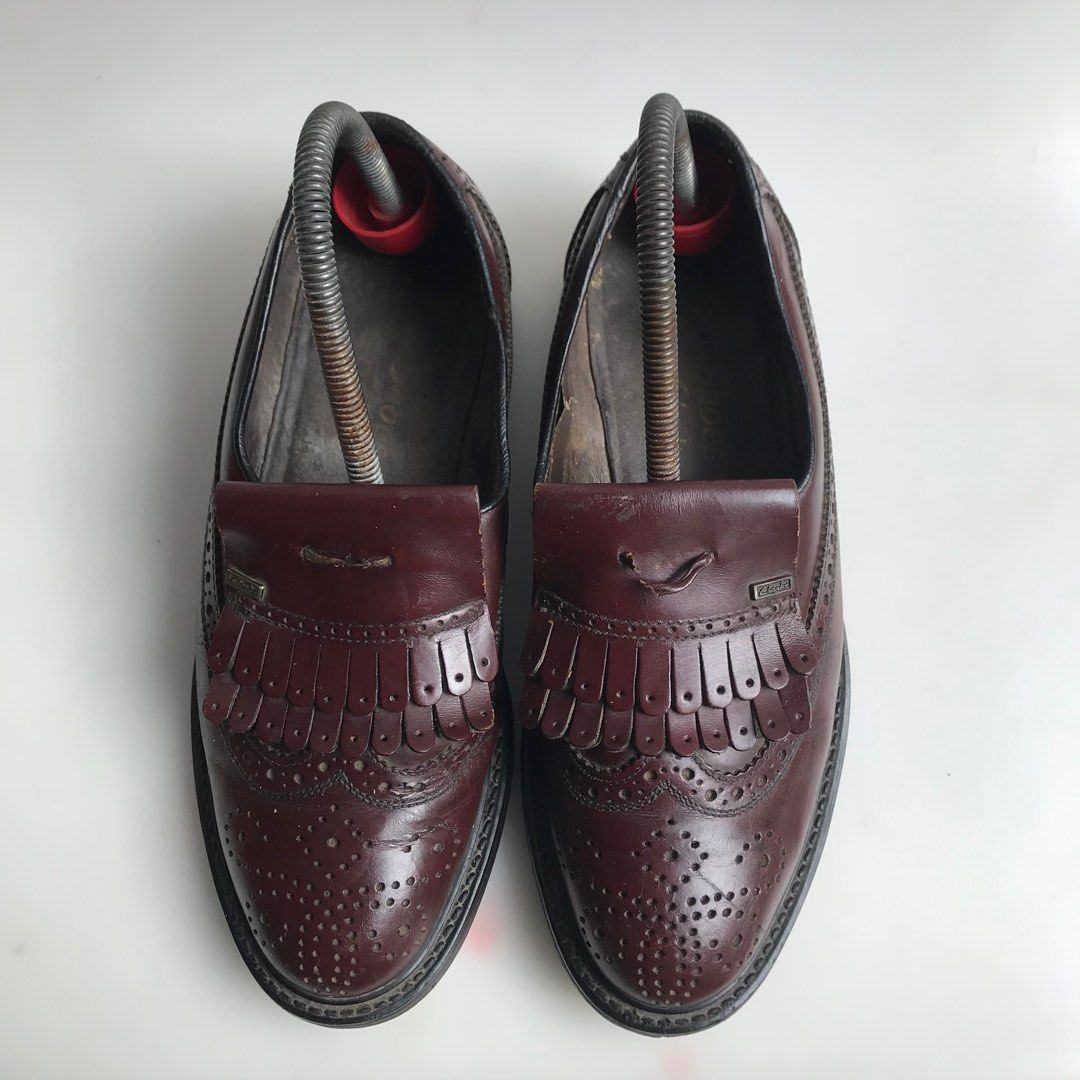 Vintage Clarks city Penny loafer tassle Wine oxblood shoes Clarks adrian  tassle penny loafer Loafer Tassle brogues leather shoes Super Classic retro 