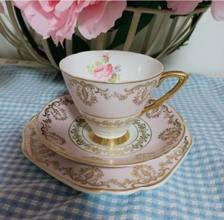 (Category: ) located in . Submitted by antique.collectibles (Listing ID 1378727957, Image 1). Description: .