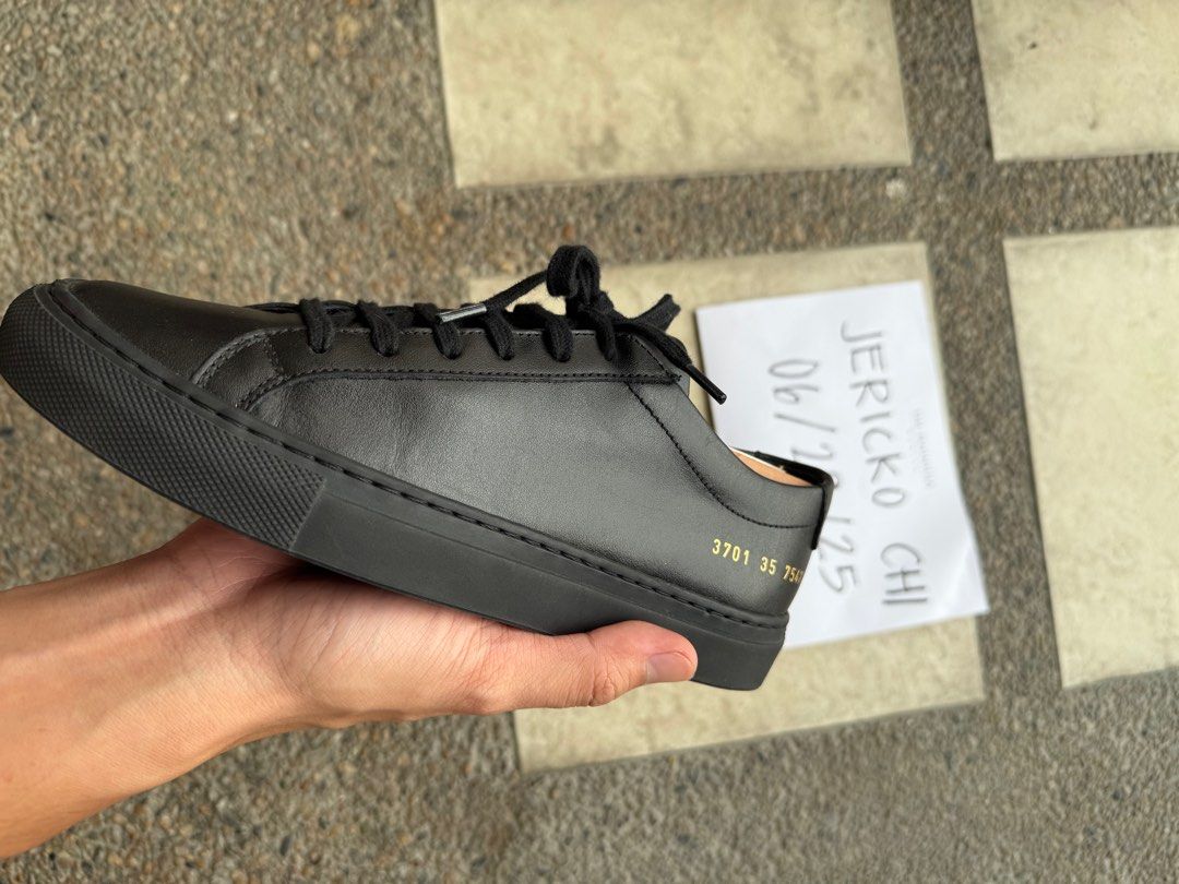 Women by Common Projects Achilles Low Size 35 (Category: Sneakers & Footwear) located in Taguig. Submitted by jerickochi (Listing ID 1378784660, Image 3). Description: .