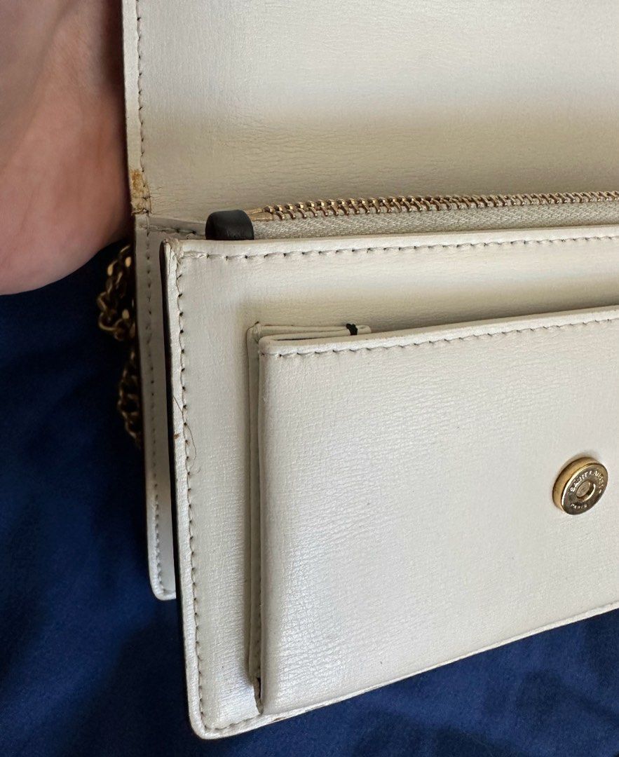 YSL Sunset (Category: Luxury Bags & Wallets) located in Taguig. Submitted by jnicavsqz (Listing ID 1378726828, Image 3). Description: YSL Sunet mini in rare color With dustbag and entrupt Pls see last photos for flaws Rfs: no longer using, chirping on body thus selling low.