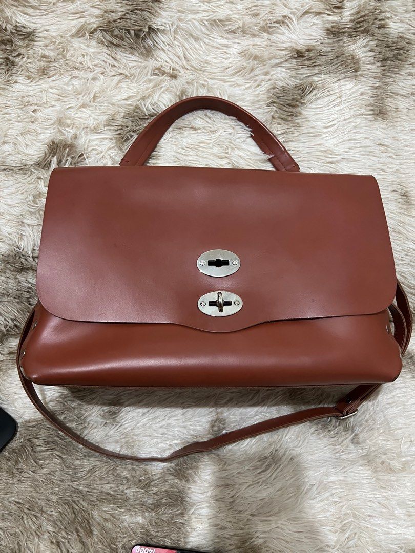 Zanellato Postina Bag (Category: Luxury Bags & Wallets) located in Puerto Princesa. Submitted by betz0921 (Listing ID 1364051438, Image 2). Description: Original Zanellato Postina Heritage Large Size, can fit a laptop and enough space for other items / essentials no major flaws Signs of use: small rubs sa corners other than the the bag is in very good condition.