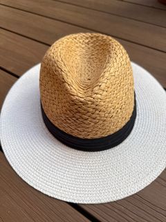 (Category: ) located in . Submitted by stylealways (Listing ID 1378841734, Image 1). Description: .