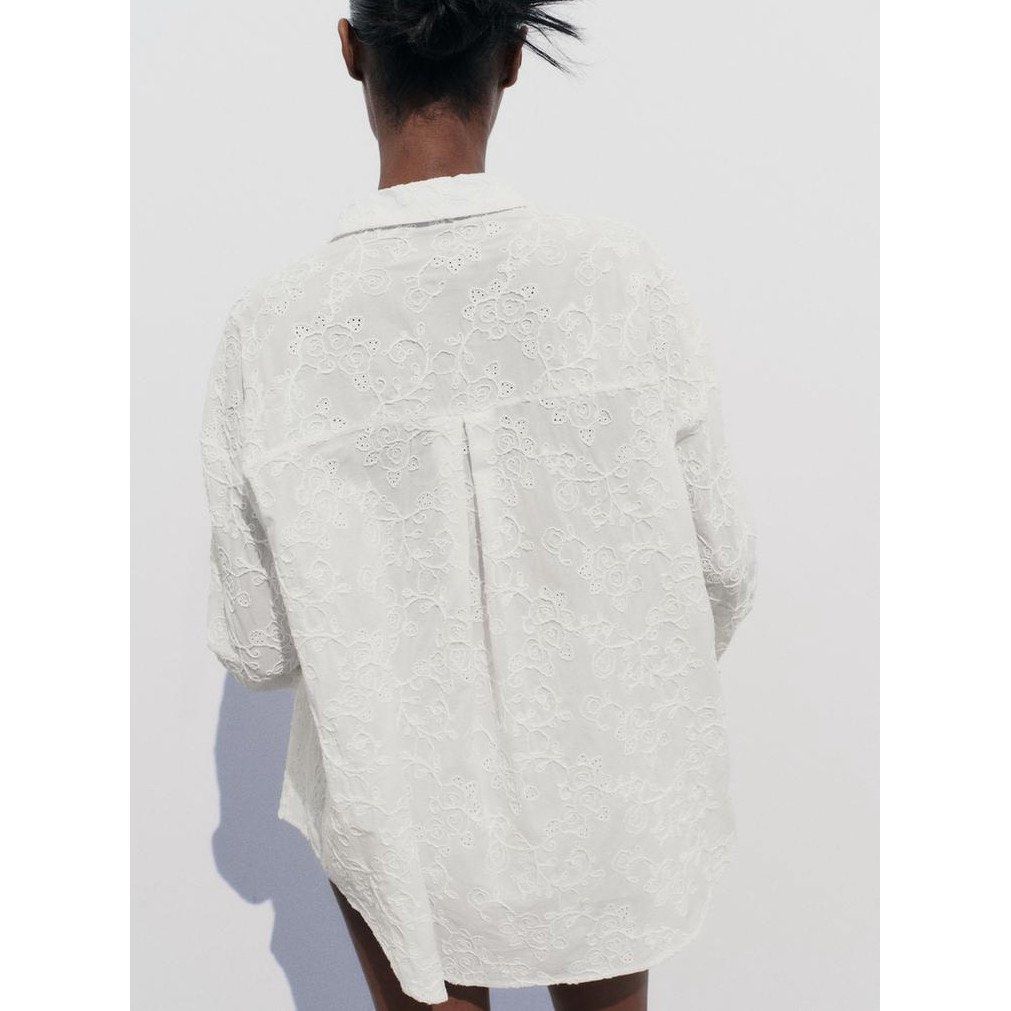 Zara summer embroidered shirt (Category: Longsleeves) located in Marikina City. Submitted by mariedlp (Listing ID 1378739297, Image 2). Description: Loose fit.