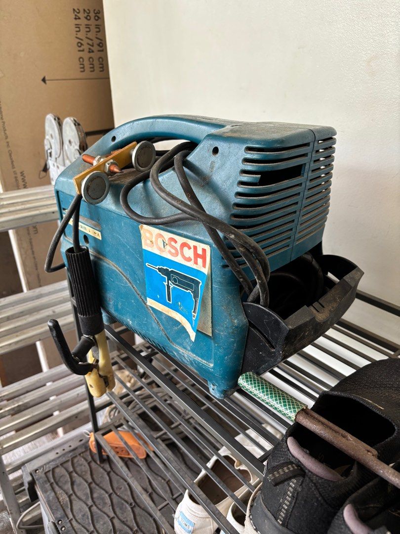 150 A Welding Machine (Category: Construction Tools & Equipment) located in Muntinlupa City. Submitted by lackayvangie (Listing ID 1379126438, Image 3). Description: Imported welding machine with free auto darkening welding mask.