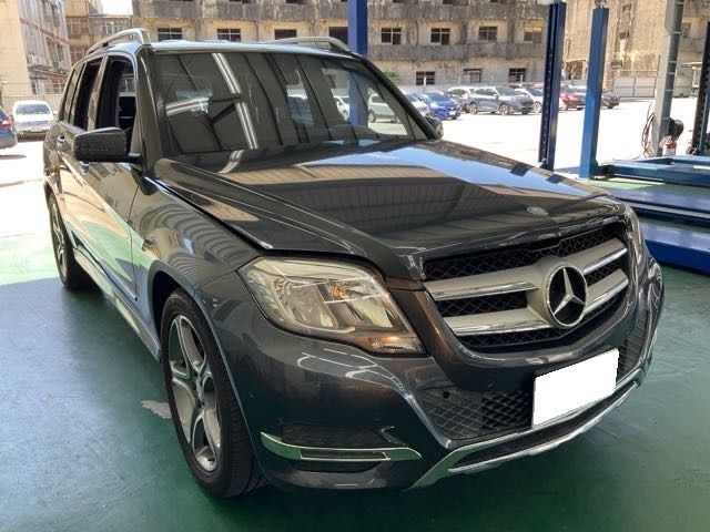 由 a779573339957 (刊登 ID 1378986904，圖片 1) 提交，位於 新北市 (New Taipei) 的 2013 Mercedes-Benz glk220 2.0l 柴油 14.4萬公里 NT$290,000 (類別：汽車出售)，說明：有第三方認證，無待修、無泡水、無事故、三大保固 LINE:PT0974 #汽車#中古車#新車#原廠#代理商#貿易商#新古車#買車#賣車#五股#新北市#台北市#桃園市#換車。