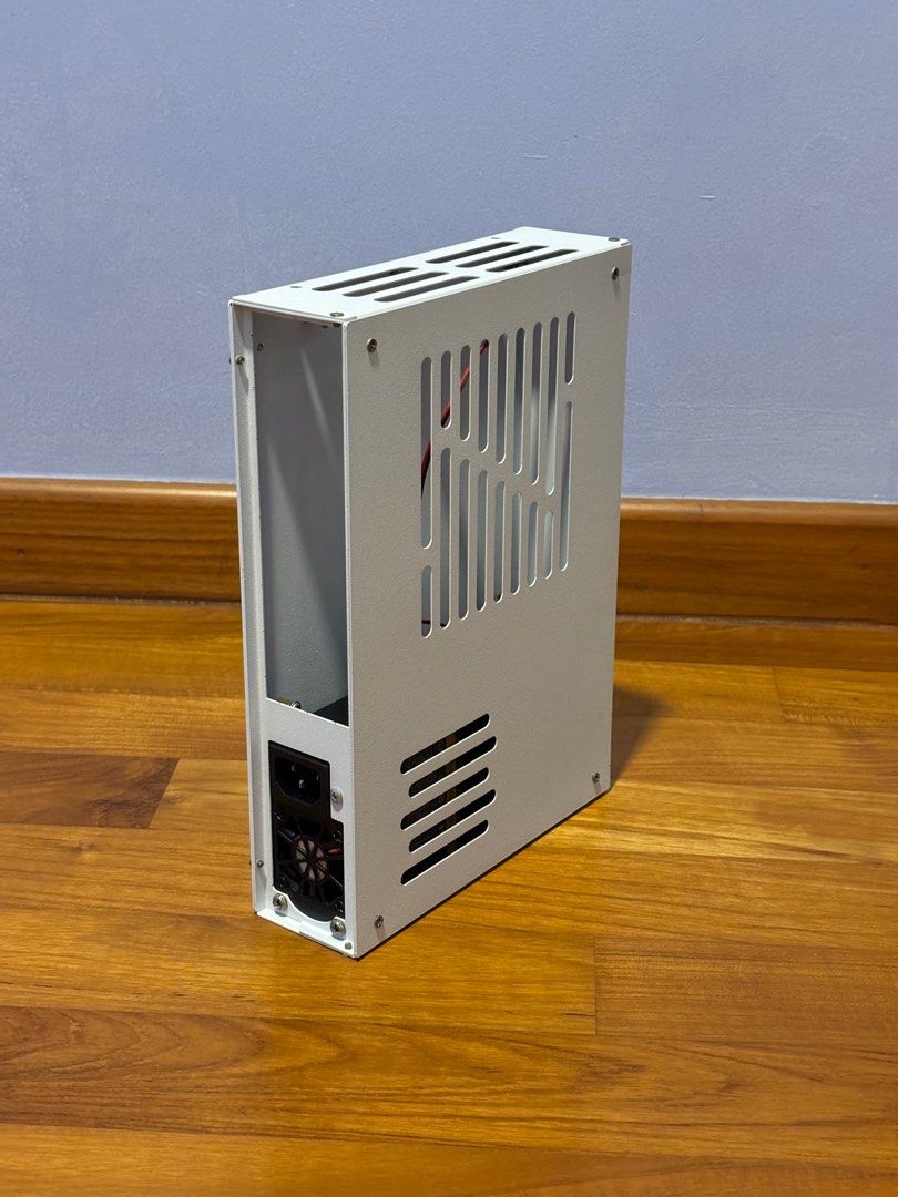 2.6L White Mini ITX Case w 400W PSU63220270249474111