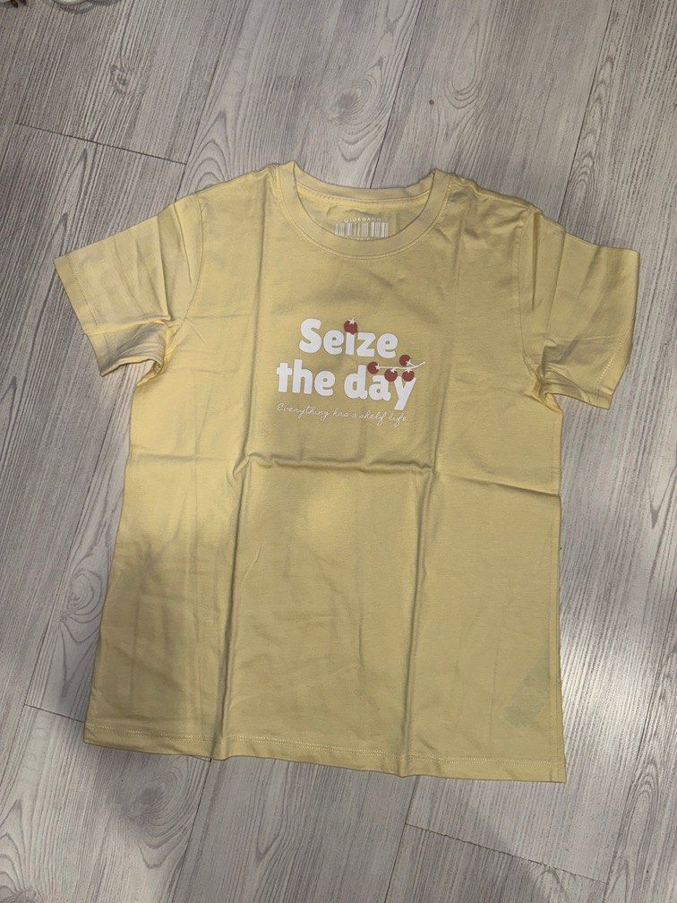 (2 for 400) GIORDANO shirt (Category: Shirts) located in Manila. Submitted by thethriftlab (Listing ID 1378971825, Image 2). Description: .