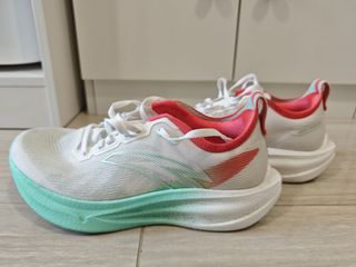（分類：）位於 。 由 tonywang0343903 提交（商品編號 1379025212，圖片 1）。簡介： 。
